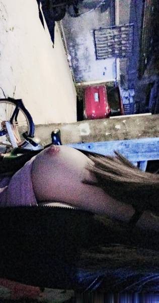 南京反差女神【圣乳玛丽亚】全套露出私拍 【19p42v1.2g】