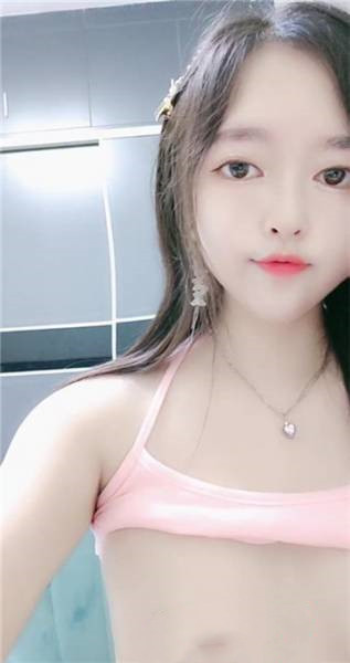 甜美系半塘甜樱大秀-这!就是萌牌!+虎牙诱惑绿播[5v/2.2G]