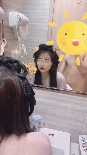 性感包臀御姐修长美腿口活，足交，插穴超得劲 2V913M