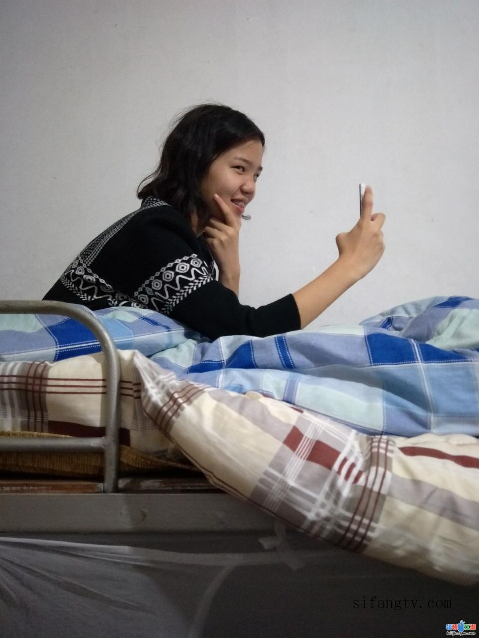 【大学生活好系列6】某职校女同【1.45G】