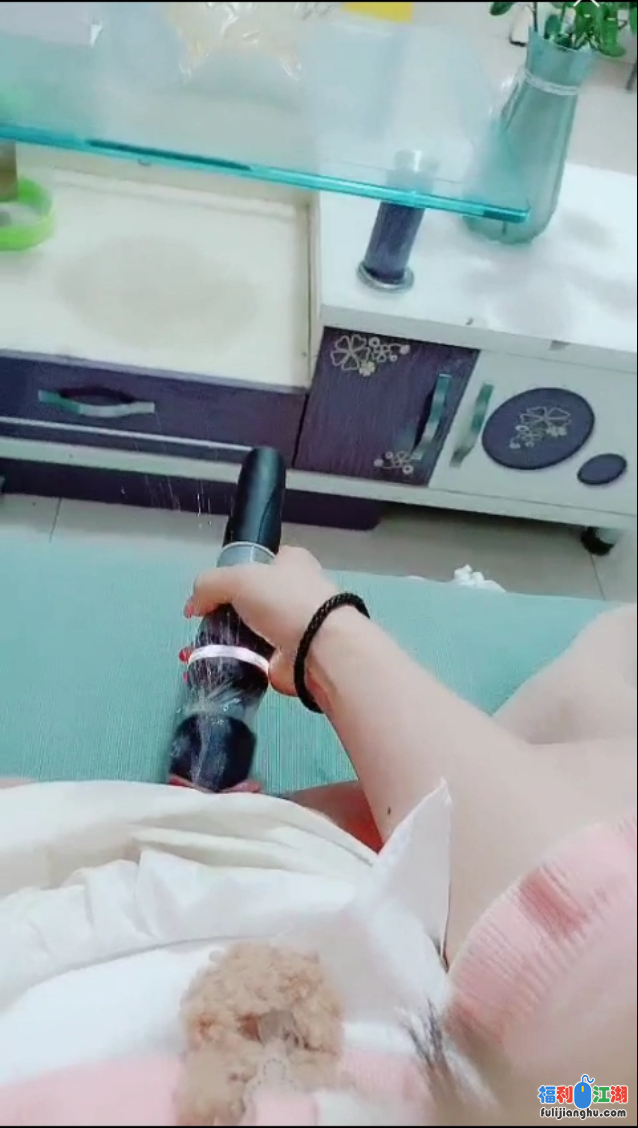 小狐狸主播晴儿在秋天等你收费房喷水【1V873M】【百度云】