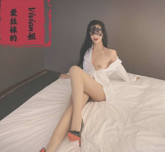 【爱丝袜的Vivian姐】合集 26套 – 13.6G
