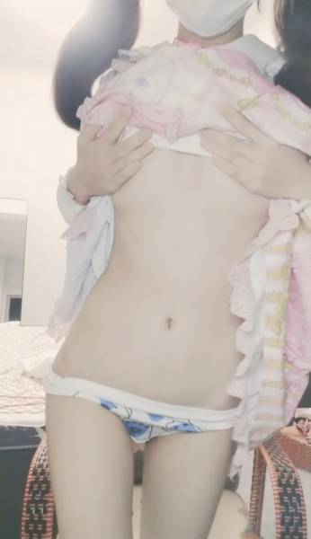 素）套路表此刻在吃棒棒糖3.27[2v1.9g]百度云