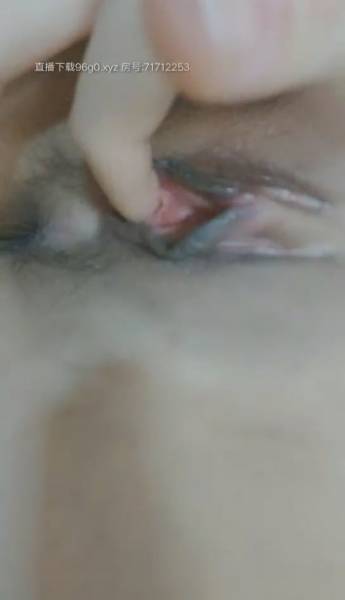 【自打包】秀人模特 陈亦菲 下海直播捞金5天8小时全集[11V7.8gb]百度盘