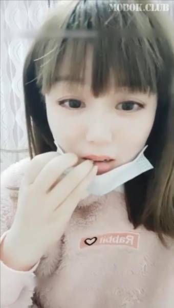 高顔值青春靓麗學生妹子也下海長得倒是清純[1V 614M 百度盘]