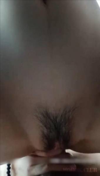 年齡不大高顔值清純甜美軟妹子啪啪,被男友[1V 594M 百度盘]