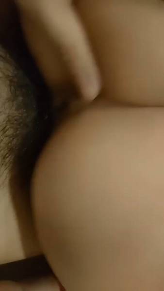 超高颜值反差女神被榜一大哥怒砸下海[1V 359M][百度盘]