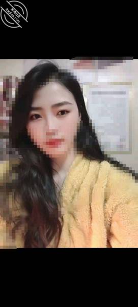 女友和朋友在喝酒 我在卧室疯狂爆操朋友淫妻 [23p1v+646m]