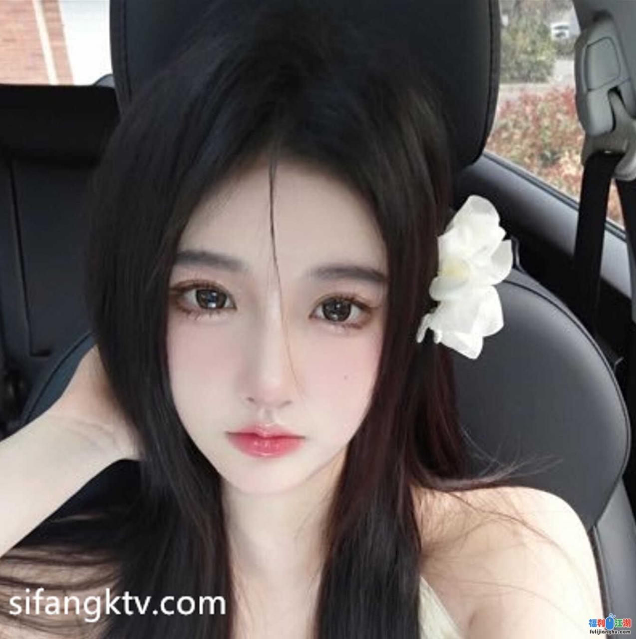 六套超极品反差婊 小连 征服者 实习老师玲玲[35v1.19g度盘]